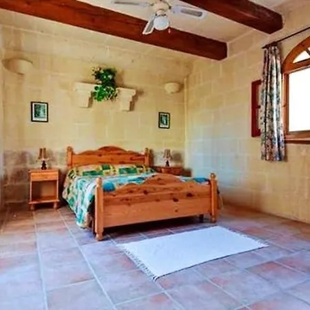 Villa With 3 Bedrooms In With Wonderful Mountain View Private Pool Enclosed Garden *